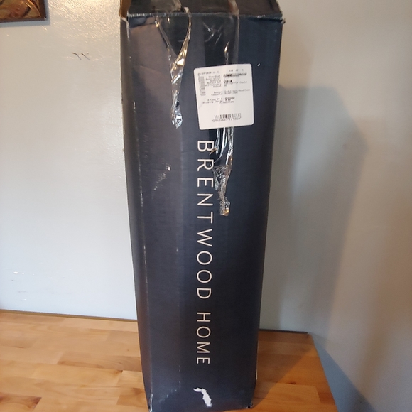 Brentwood Home - Picture 3 of 9